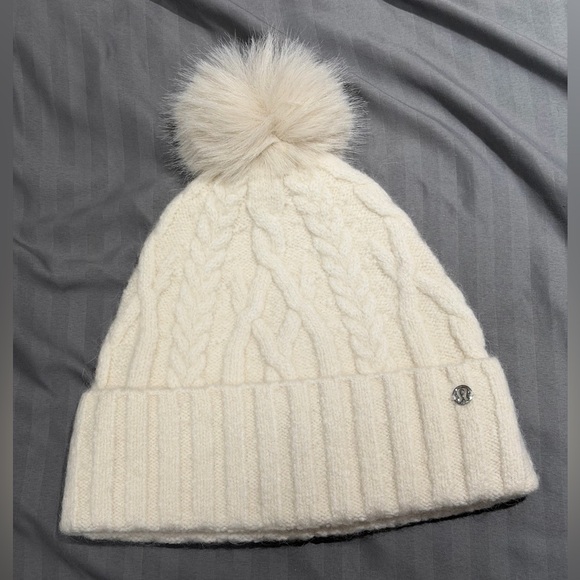 lululemon athletica Accessories - ✨NWT✨ Lululemon: Women's Alpaca Wool-Blend Cable-Knit Pom Beanie